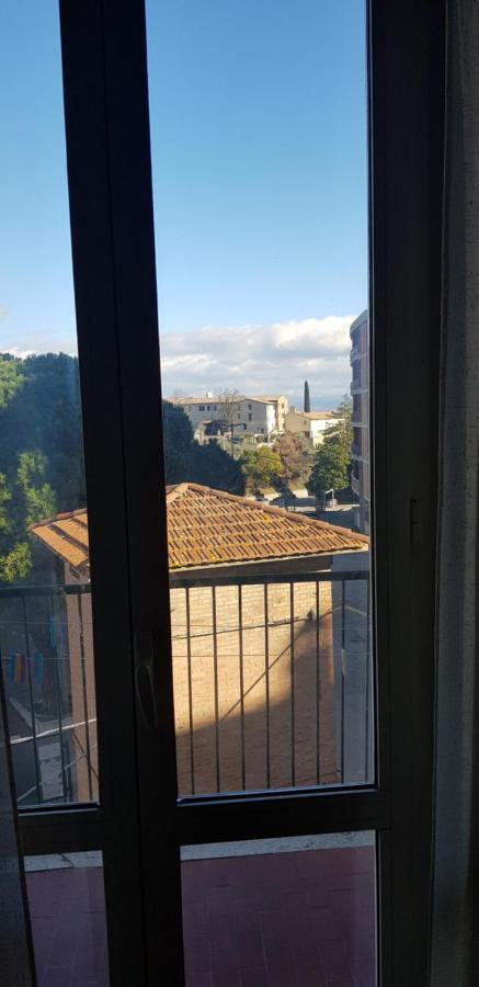 Vicino Di Centro E Universita Stanza Con Balcone Perugia Ngoại thất bức ảnh